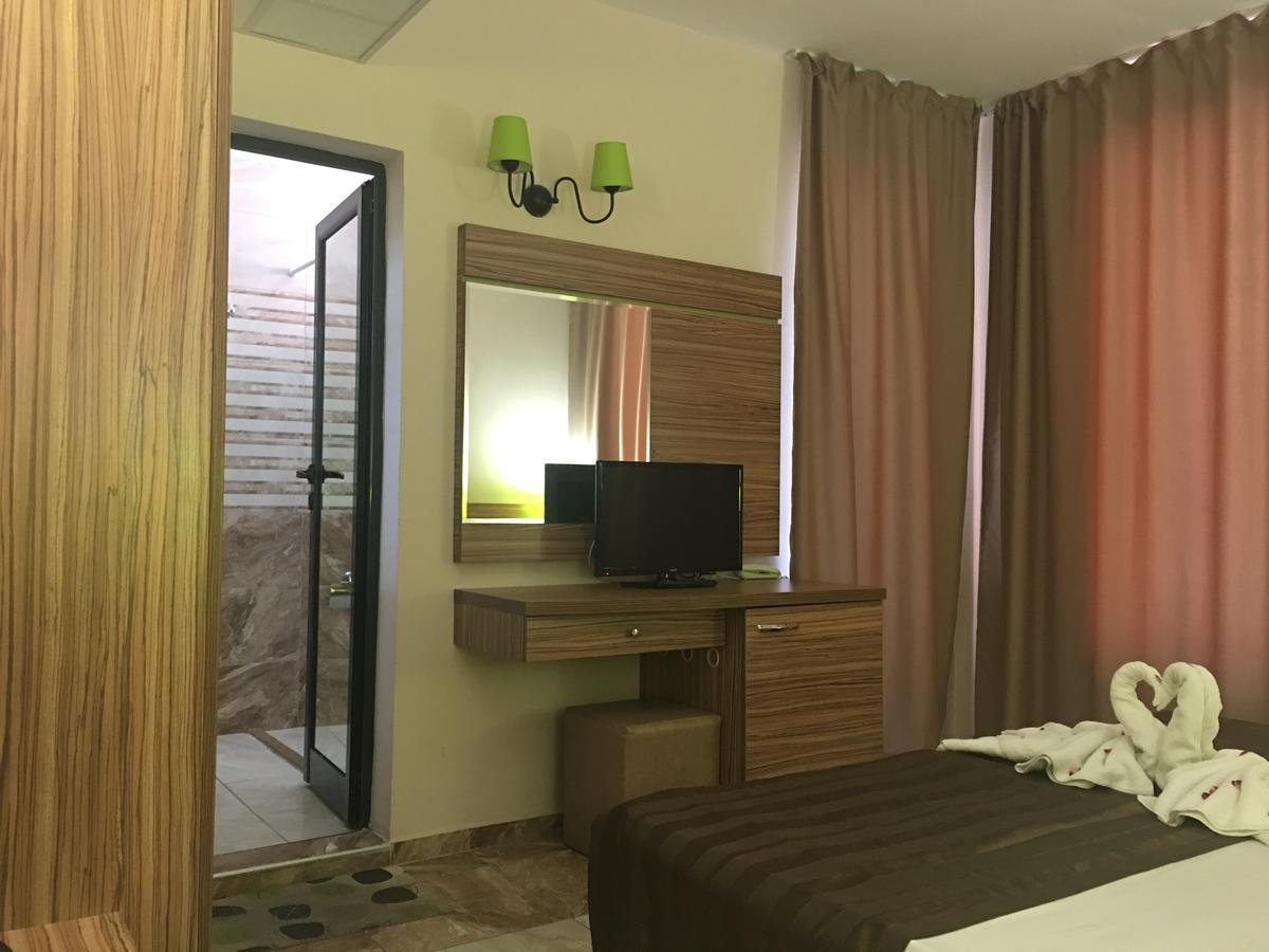 Tia Maria - Premium Hotel Pantai Sunny Luaran gambar
