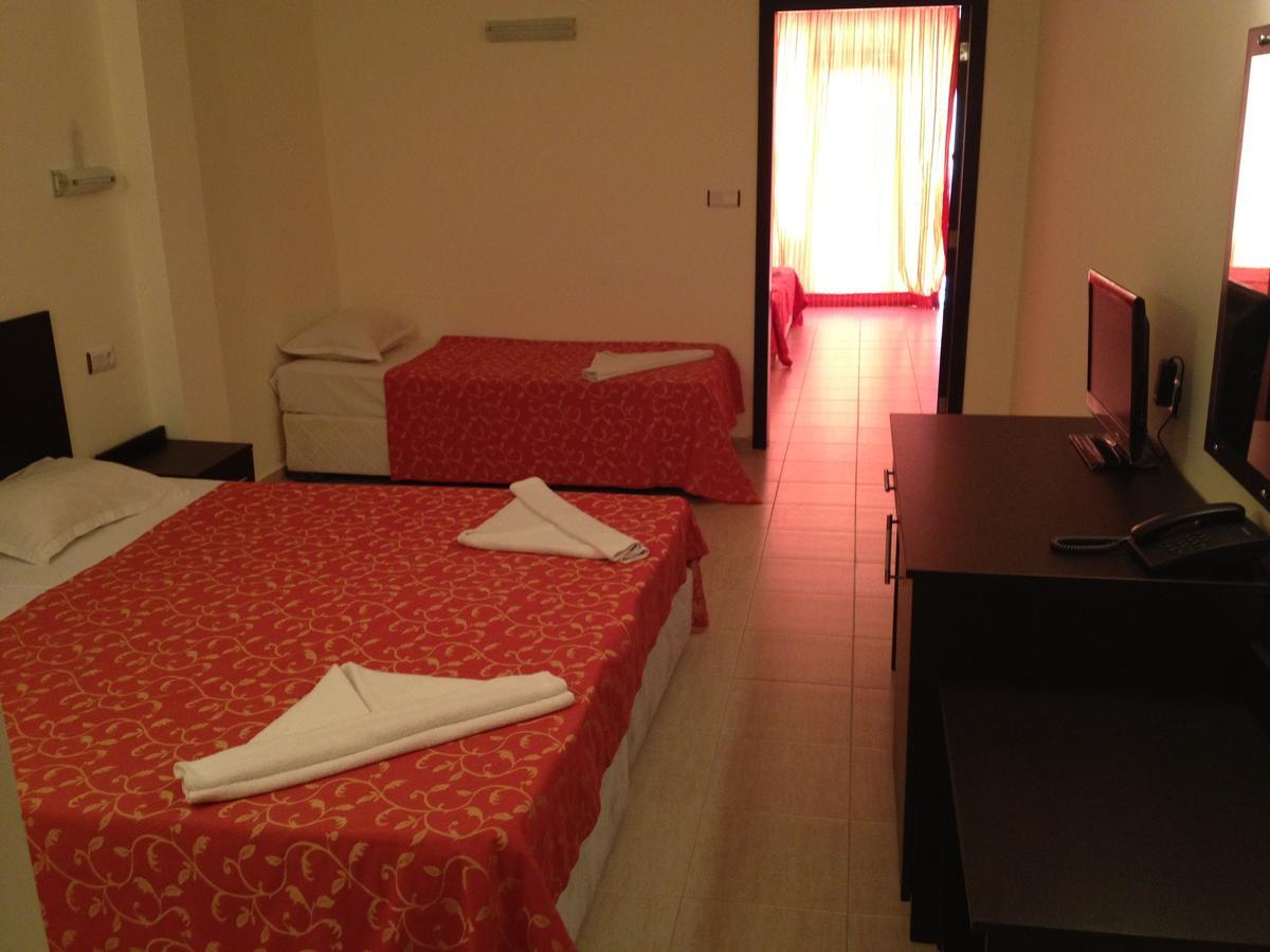 Tia Maria - Premium Hotel Pantai Sunny Luaran gambar